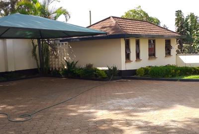 5 Bed Townhouse with En Suite in Runda