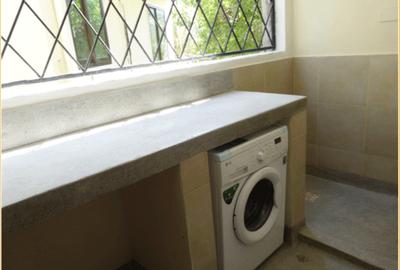 2 Bed Apartment with En Suite in Nyali Area - 3
