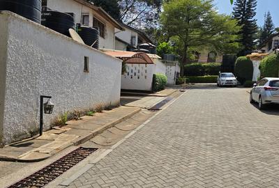 4 Bed House with En Suite in Kileleshwa