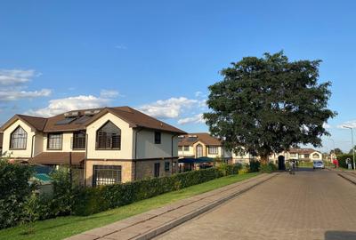 4 Bed Villa with En Suite at Edenville Two