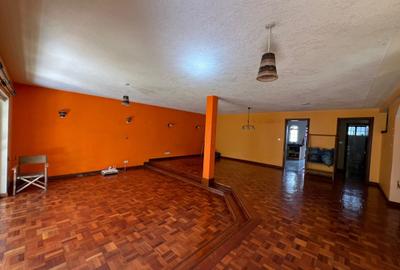 4 Bed Townhouse with En Suite in Westlands Area - 2