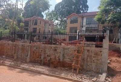 4 Bed House with En Suite at Rosslyn Falls Opposite Nyari Estate