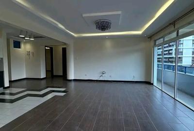 Serviced 2 Bed Apartment with En Suite in Kileleshwa - 3