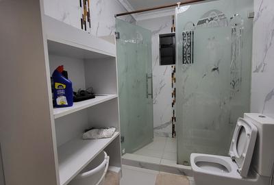 4 Bed House with En Suite in Buruburu