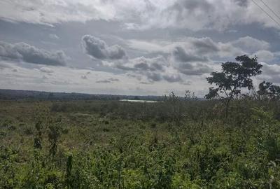 5 ac Commercial Land in Kitisuru