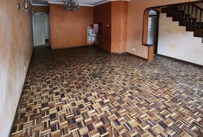 4 Bed Townhouse with En Suite at Othaya Road - 2