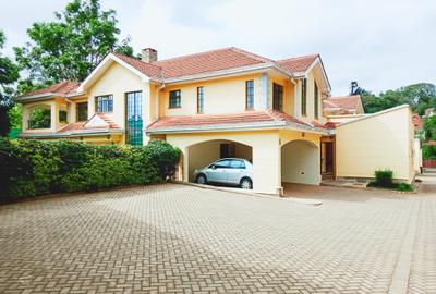 4 Bed Townhouse with En Suite at Off Convent Drive