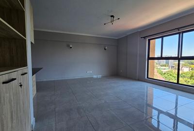 2 Bed Apartment with En Suite at School Lane - 3