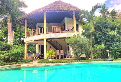 3 Bed Villa with En Suite in Diani