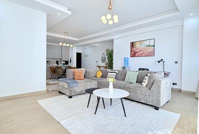 Serviced 2 Bed Apartment with En Suite in Riverside
