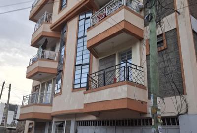 1 Bed Apartment with En Suite at Shooters - 2