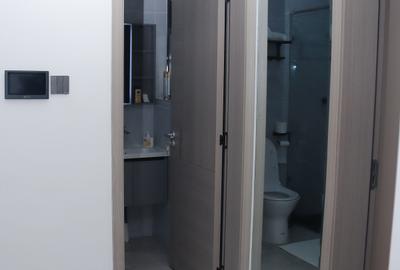 Serviced 2 Bed Apartment with En Suite at Chania Road - 4