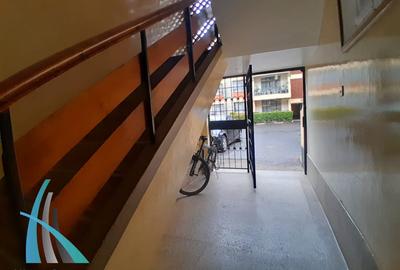 Serviced 3 Bed Apartment with En Suite in Kilimani