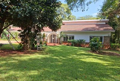 4 Bed House with En Suite at Rosslyn - 3