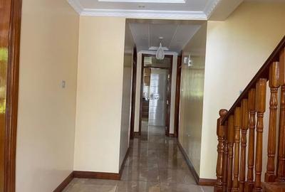 4 Bed Villa with En Suite in Lavington - 3
