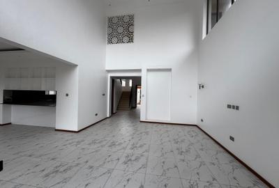 4 Bed Townhouse with En Suite in Runda - 2