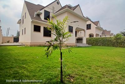 5 Bed Townhouse with En Suite at Gateway Mall