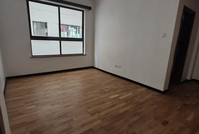 5 Bed Apartment with En Suite in General Mathenge