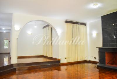 5 Bed Townhouse with En Suite in Kileleshwa