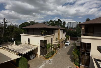 5 Bed Townhouse with En Suite in Kileleshwa