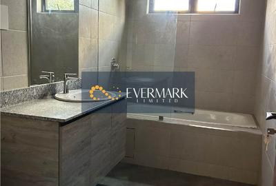 3 Bed Apartment with En Suite in Kileleshwa - 3