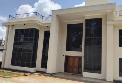 6 Bed House with En Suite at Loresho