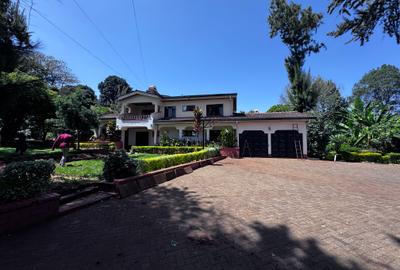 4 Bed House with En Suite in Nyari - 2