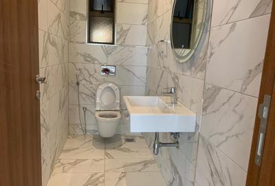 1 Bed Apartment with En Suite in Westlands Area - 4