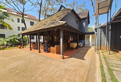 3 Bed Apartment with En Suite in Muthaiga