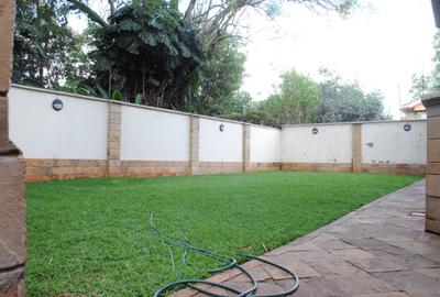 5 Bed Villa with En Suite at Lavington - 3