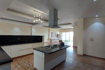 Serviced 4 Bed Apartment with En Suite in Kileleshwa