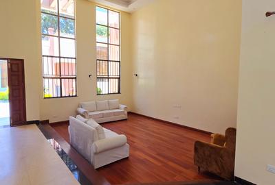 5 Bed Townhouse with En Suite at Lavington Green - 4