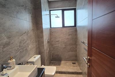 4 Bed Townhouse with En Suite in Runda - 3