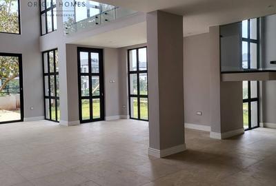 5 Bed Townhouse with En Suite at Runda - 4