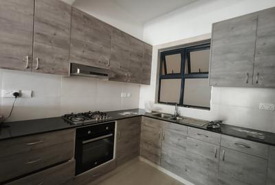 2 Bed Apartment with En Suite at Lantana Road - 3