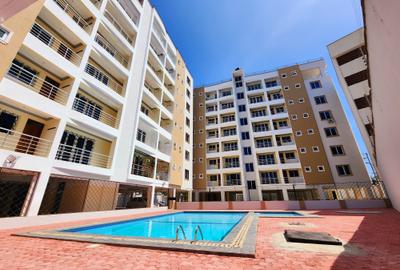 2 Bed Apartment with En Suite at Voyager Hotel