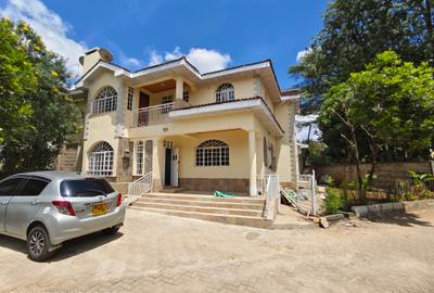 4 Bed Townhouse with En Suite at Lavington Green - 2