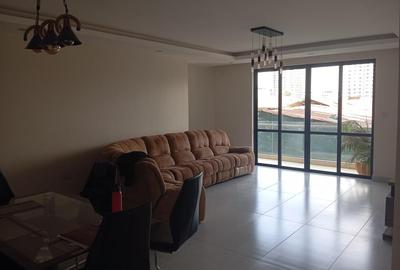 3 Bed Apartment with En Suite at Westlands - 2