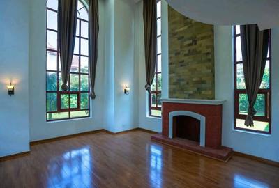 5 Bed Villa with En Suite at Karen