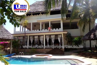 6 Bed House with En Suite in Watamu