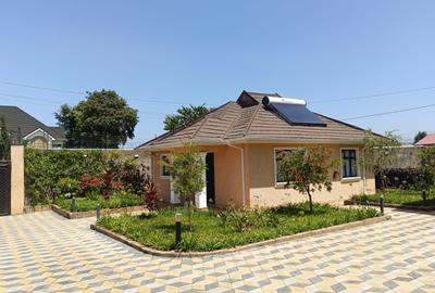 2 Bed House with Swimming Pool at Runda