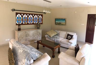 3 Bed House with En Suite in Vipingo - 2