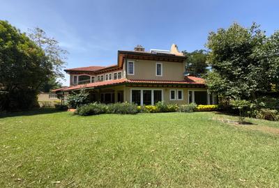 5 Bed House with En Suite in Runda - 2