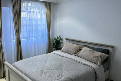 Serviced 1 Bed Apartment with En Suite at Safari Park
