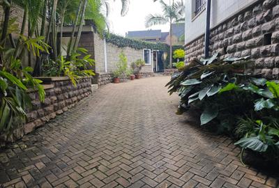 2 Bed Apartment with En Suite in Nyari - 3