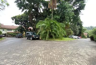 3 Bed Townhouse with En Suite in Riverside