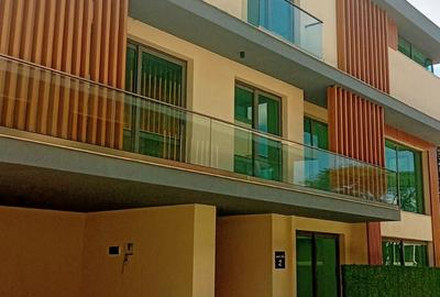 5 Bed Villa with En Suite at Lavington