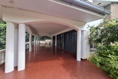 4 Bed House with En Suite in Muthaiga
