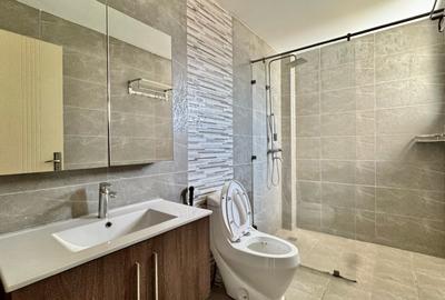 Serviced 2 Bed Apartment with En Suite in Kileleshwa - 2