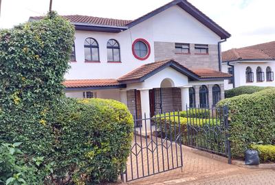 4 Bed Townhouse with En Suite at Brookside Drive